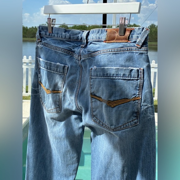 Low Rise Distressed Jeans - Picture 8 of 10